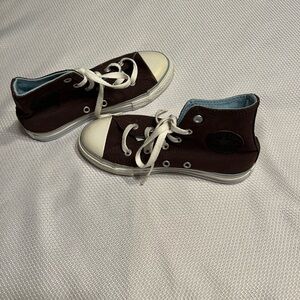 Girls Converse, Size 1